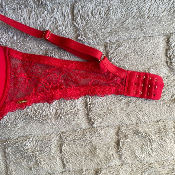 La Vie en Rose Red Bra - Picture 5 of 6